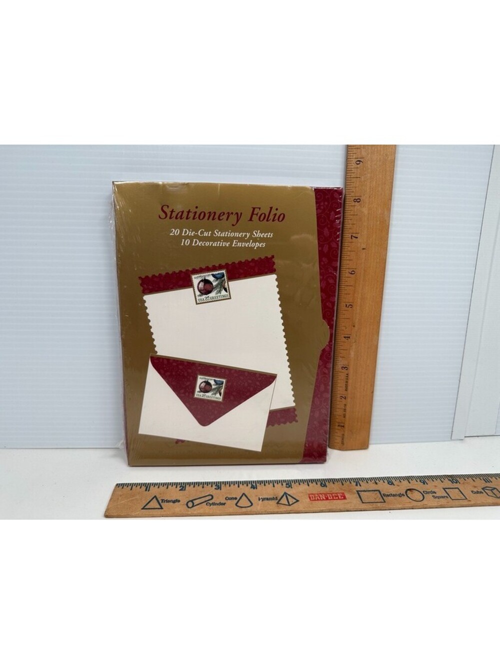 USPS Stationery Folio 20 Sheets 10 Decorative Envelopes Christmas Holiday